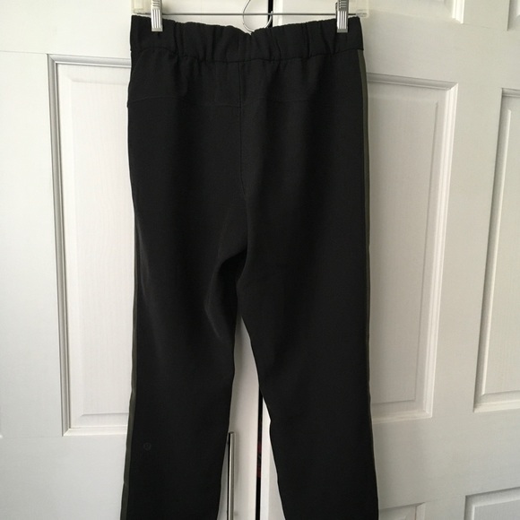 Lululemon On The Fly Pant 27” Woven *Track Stripe Black / Dark Olive Size 4 - Picture 7 of 12